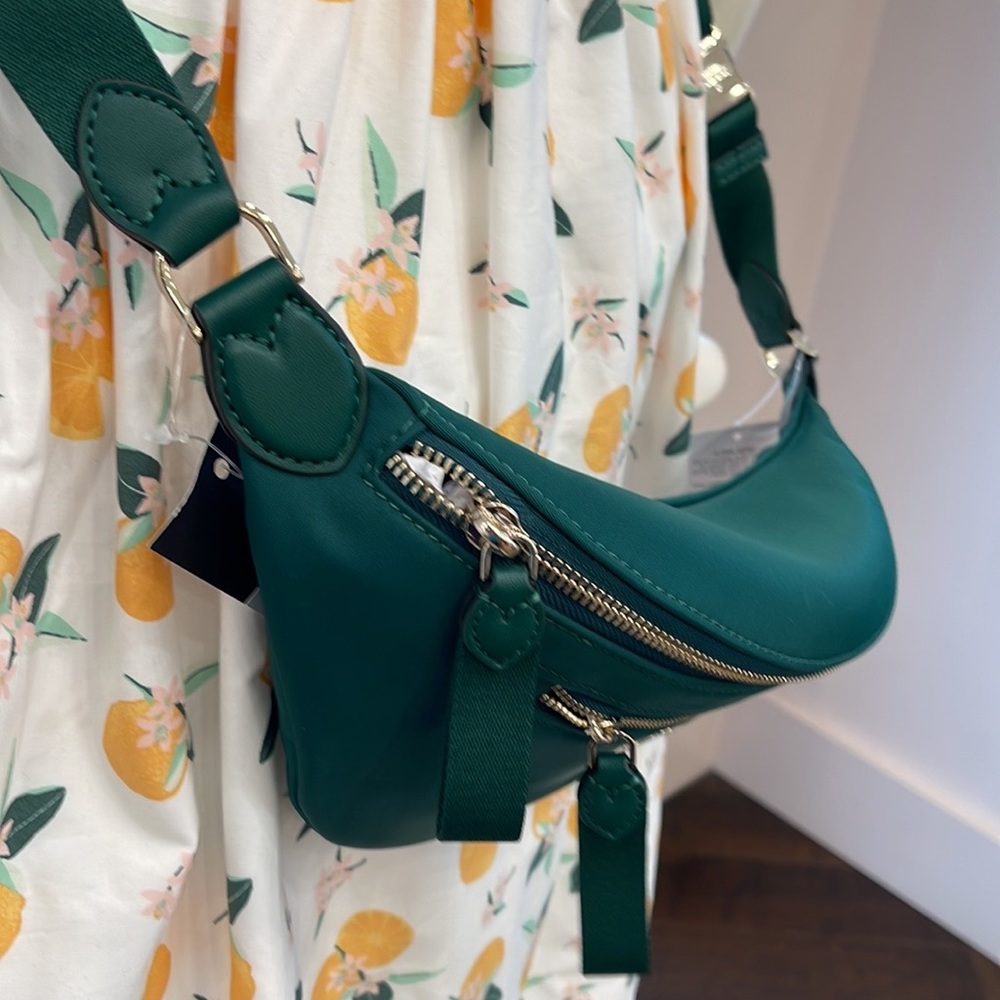 Kate Spade Chelsea Nylon Belt Bag Fanny Pack 
Color: Deep Jade
NWT - Picture 6 of 16